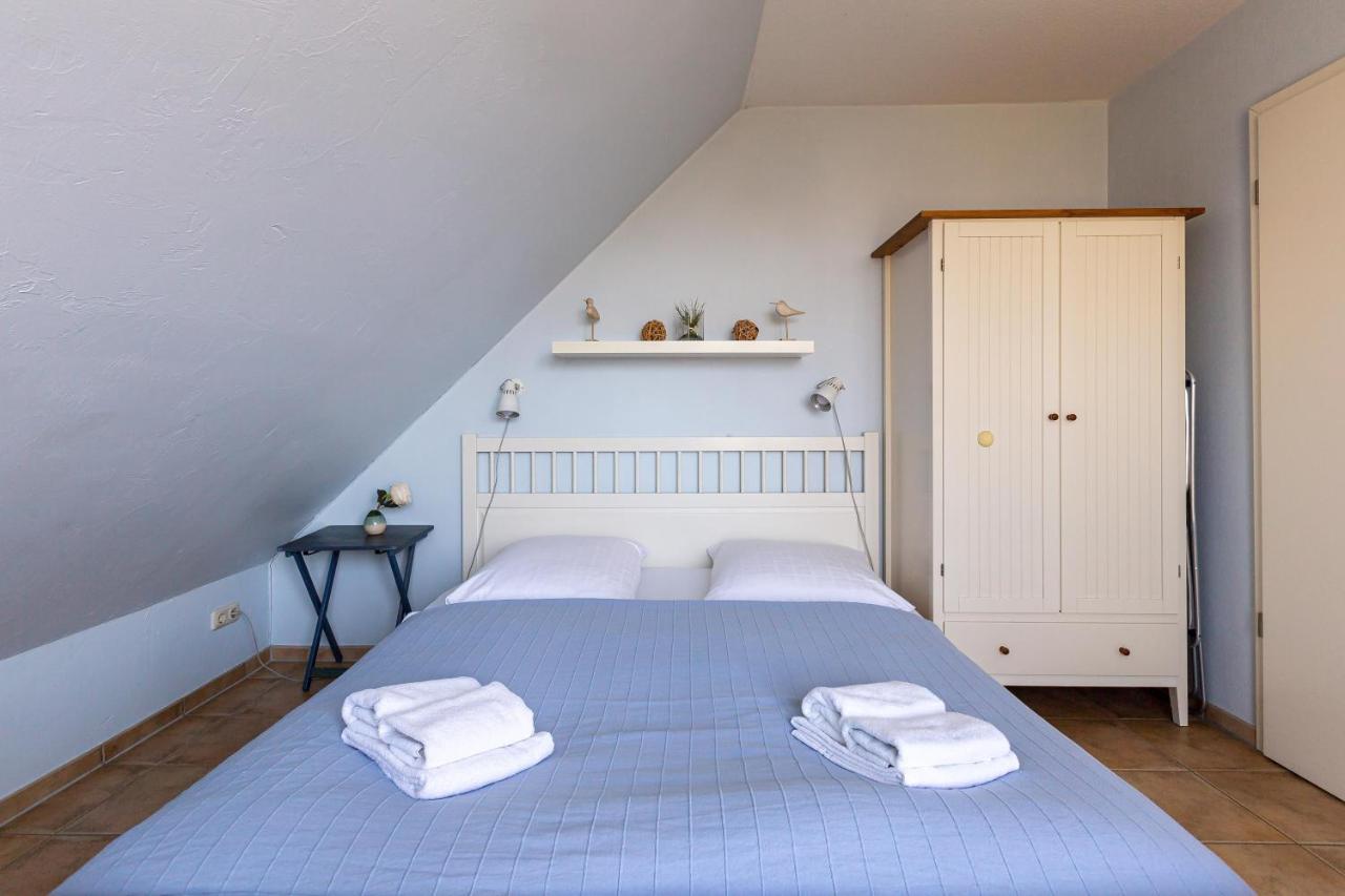 Strandhaus Wustrow - Wohnung 3 Экстерьер фото